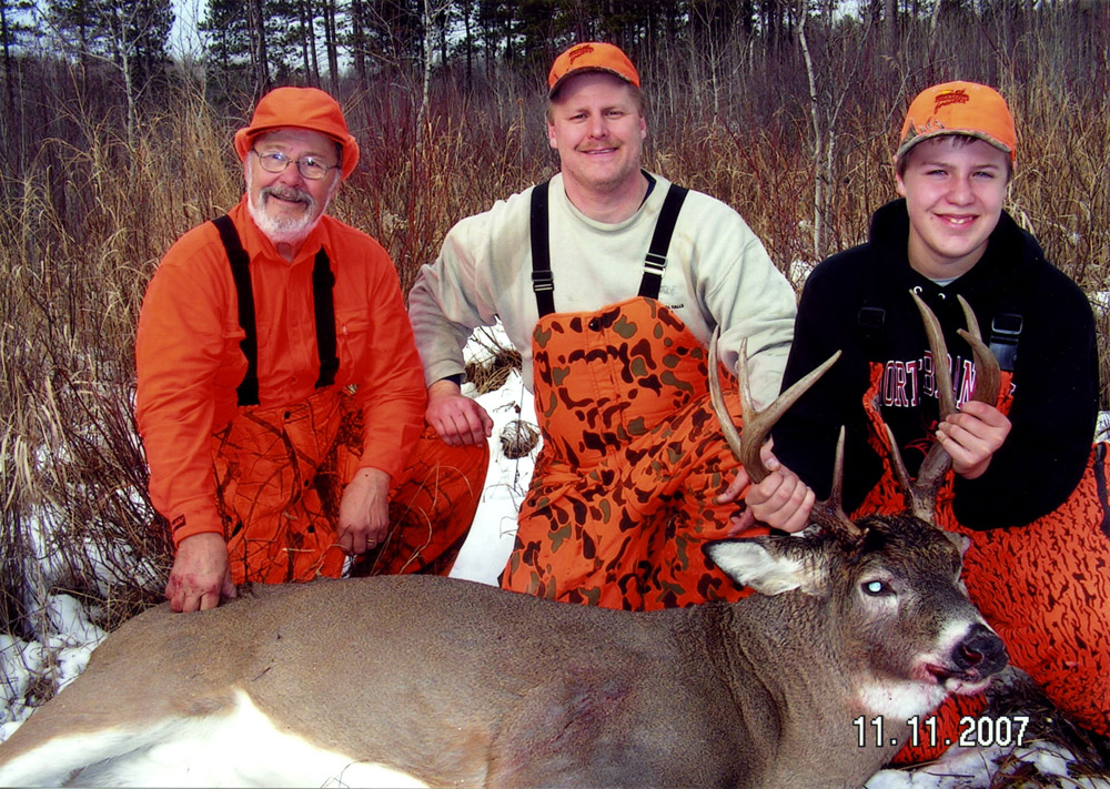 Doc's Grand Daughter Cassey (Michigan, 2007, 8-pointer)